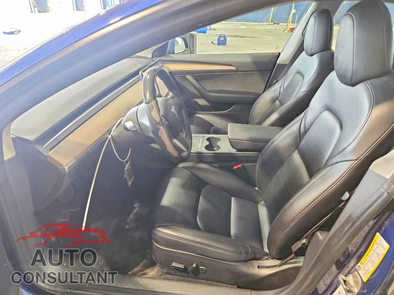 TESLA MODEL 3 2023 - 5YJ3E1EA5PF450695