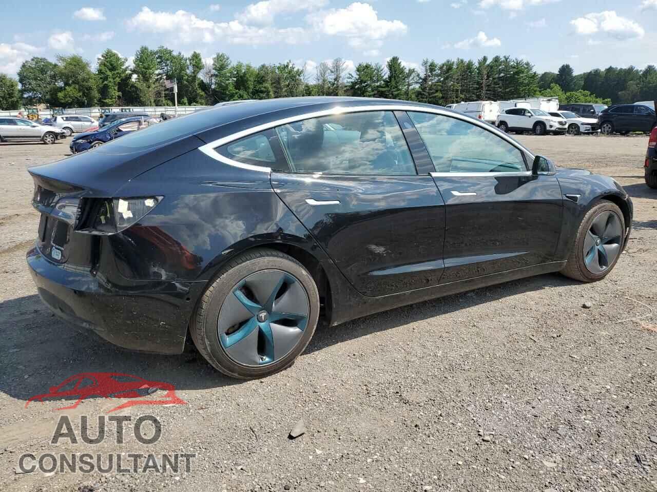 TESLA MODEL 3 2019 - 5YJ3E1EB2KF197014