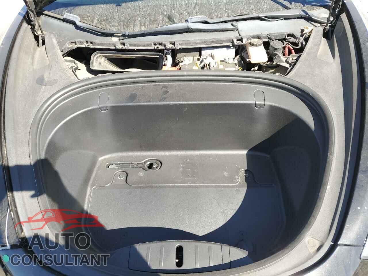 TESLA MODEL 3 2019 - 5YJ3E1EAXKF413005