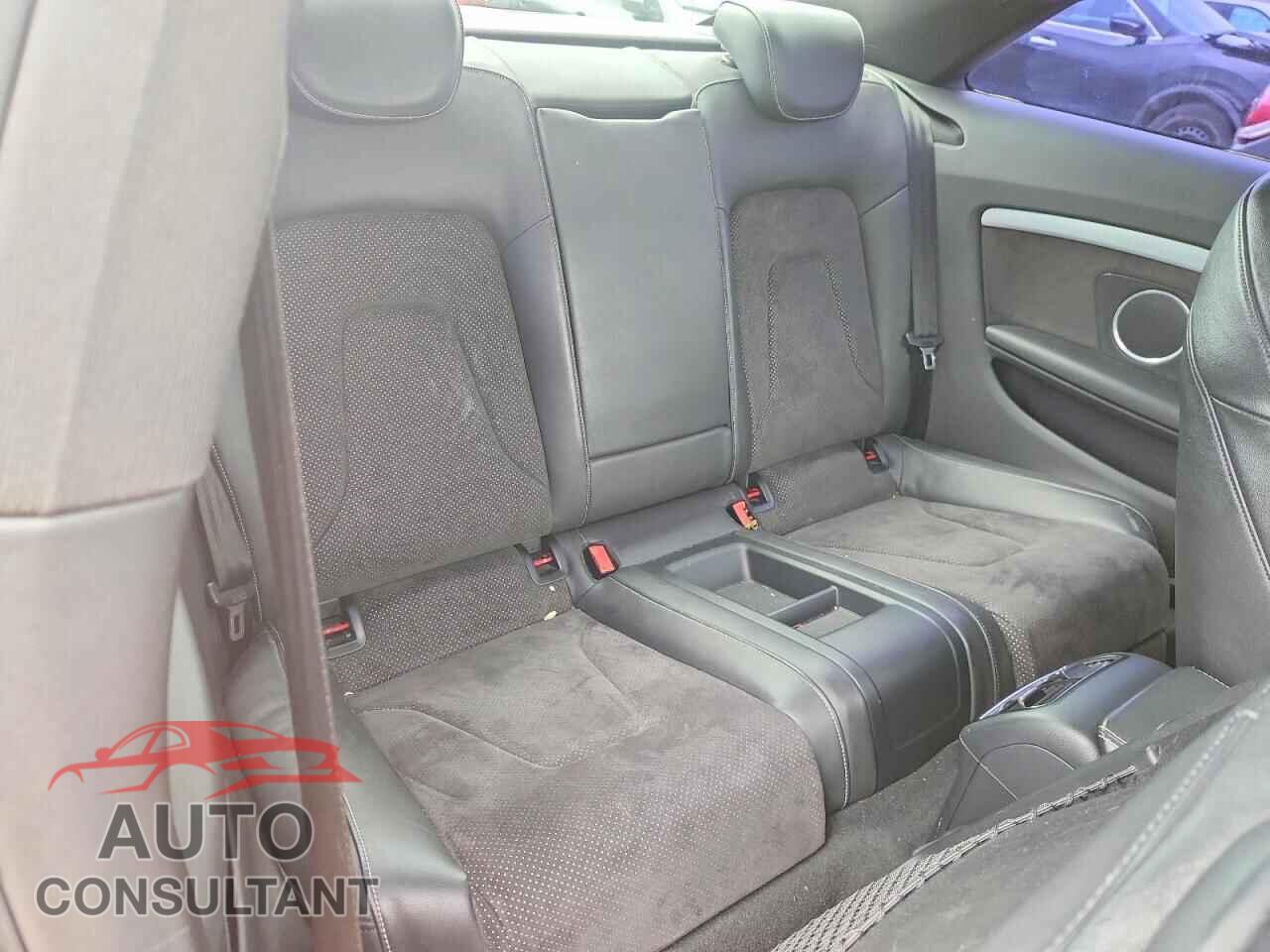 AUDI A5 2012 - WAUWFBFR3CA027005