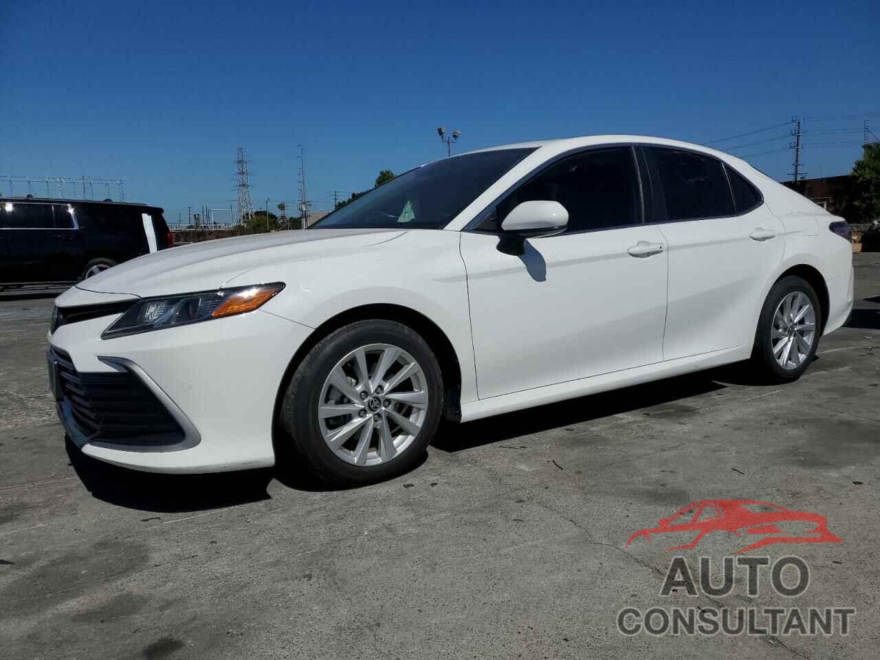 TOYOTA CAMRY 2021 - 4T1C11AK9MU425128