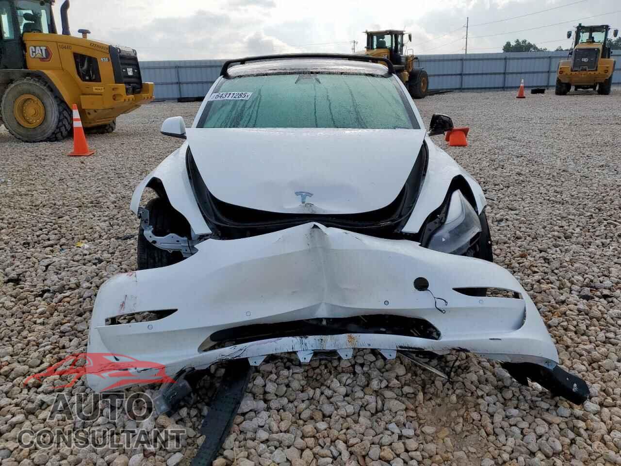 TESLA MODEL 3 2022 - 5YJ3E1EB4NF132895