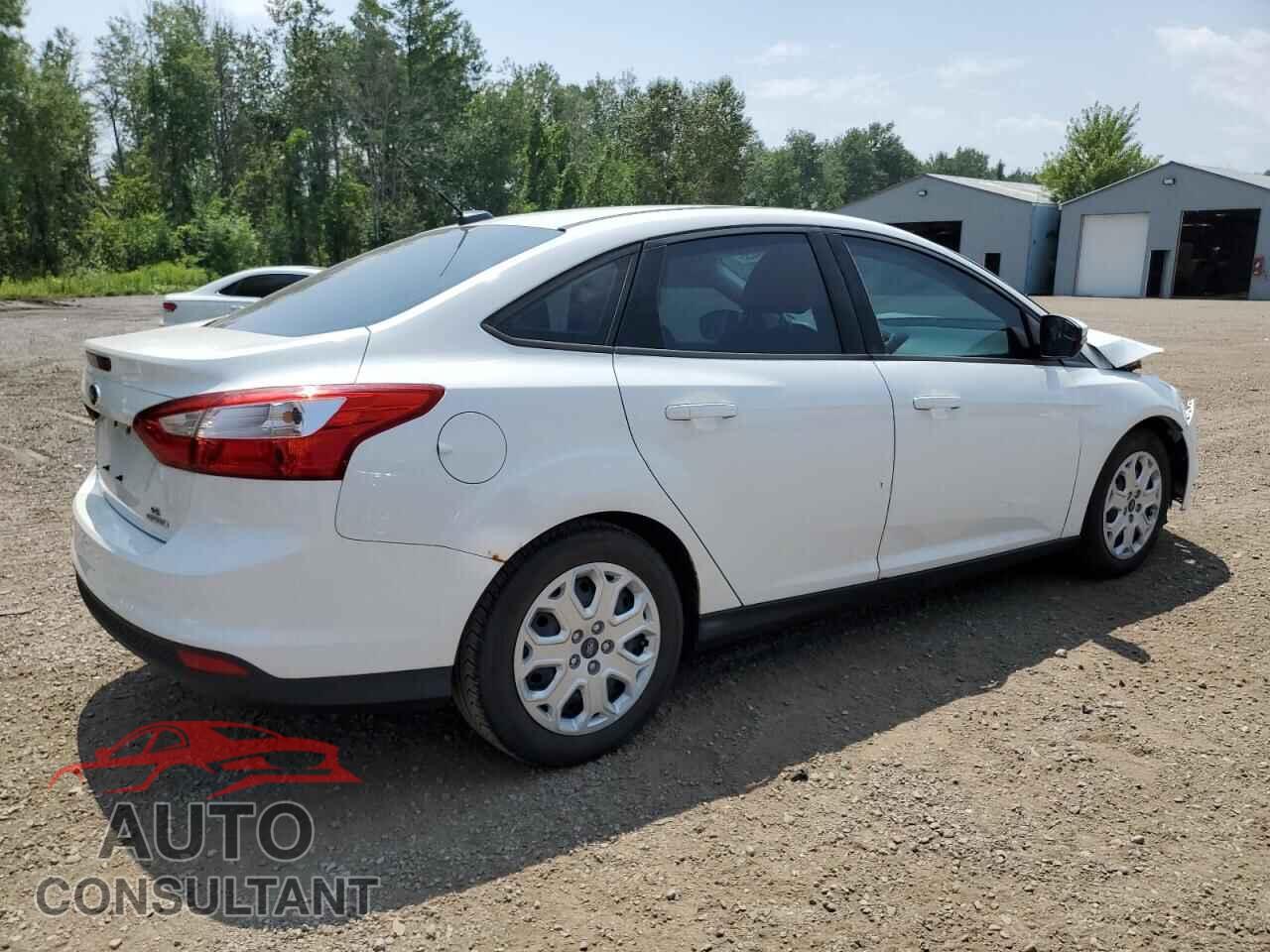 FORD FOCUS 2014 - 1FADP3F25EL256959