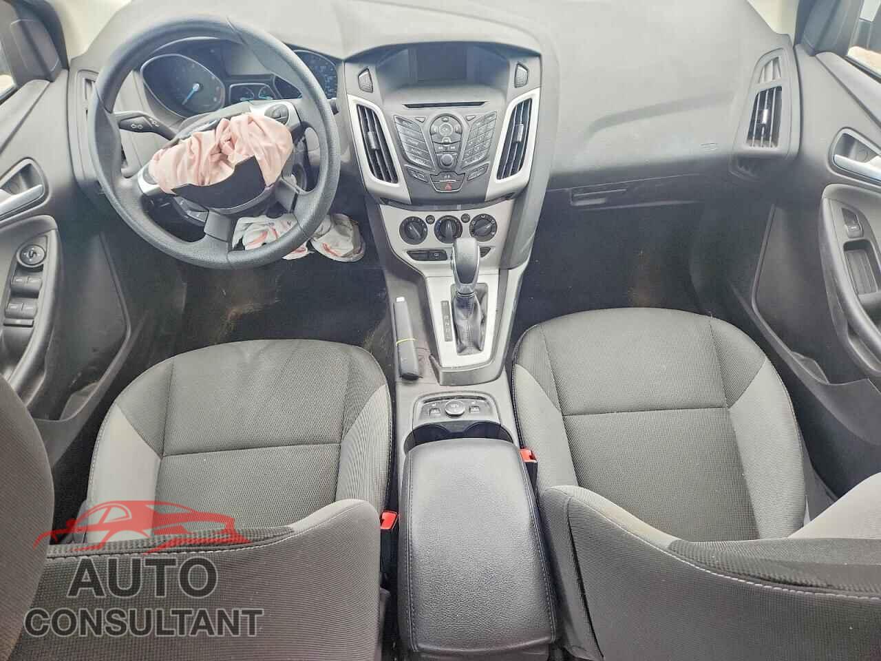 FORD FOCUS 2014 - 1FADP3F20EL411112