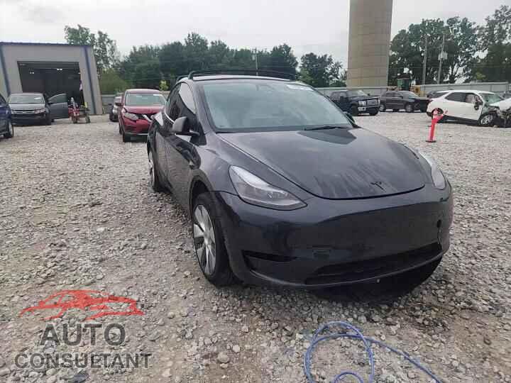 TESLA MODEL Y 2024 - 7SAYGDEE3RF993229
