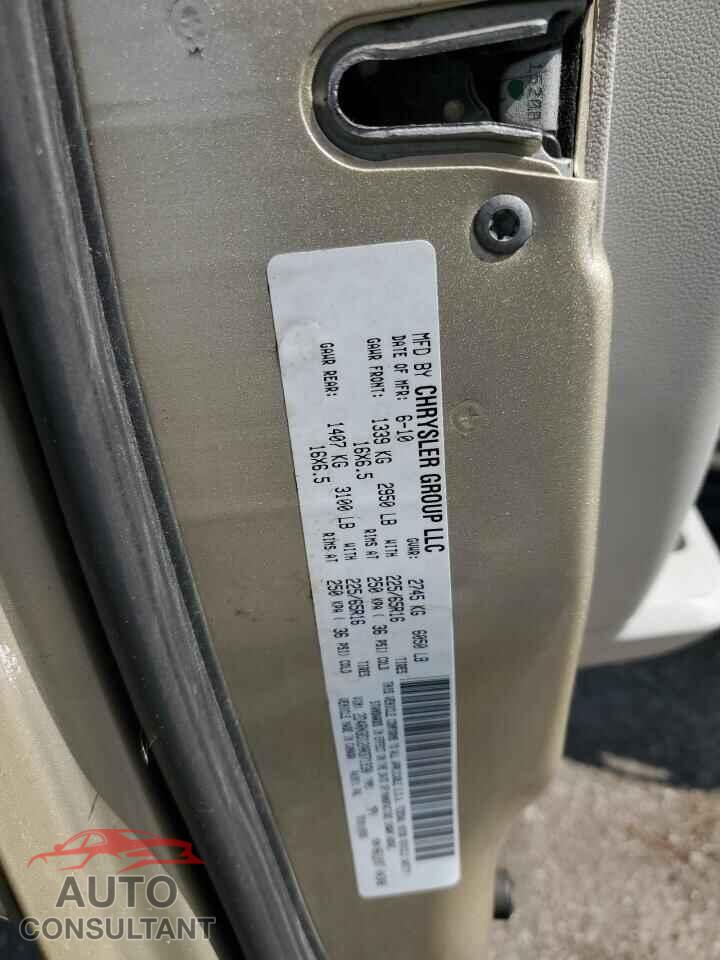 DODGE CARAVAN 2010 - 2D4RN3D12AR371930