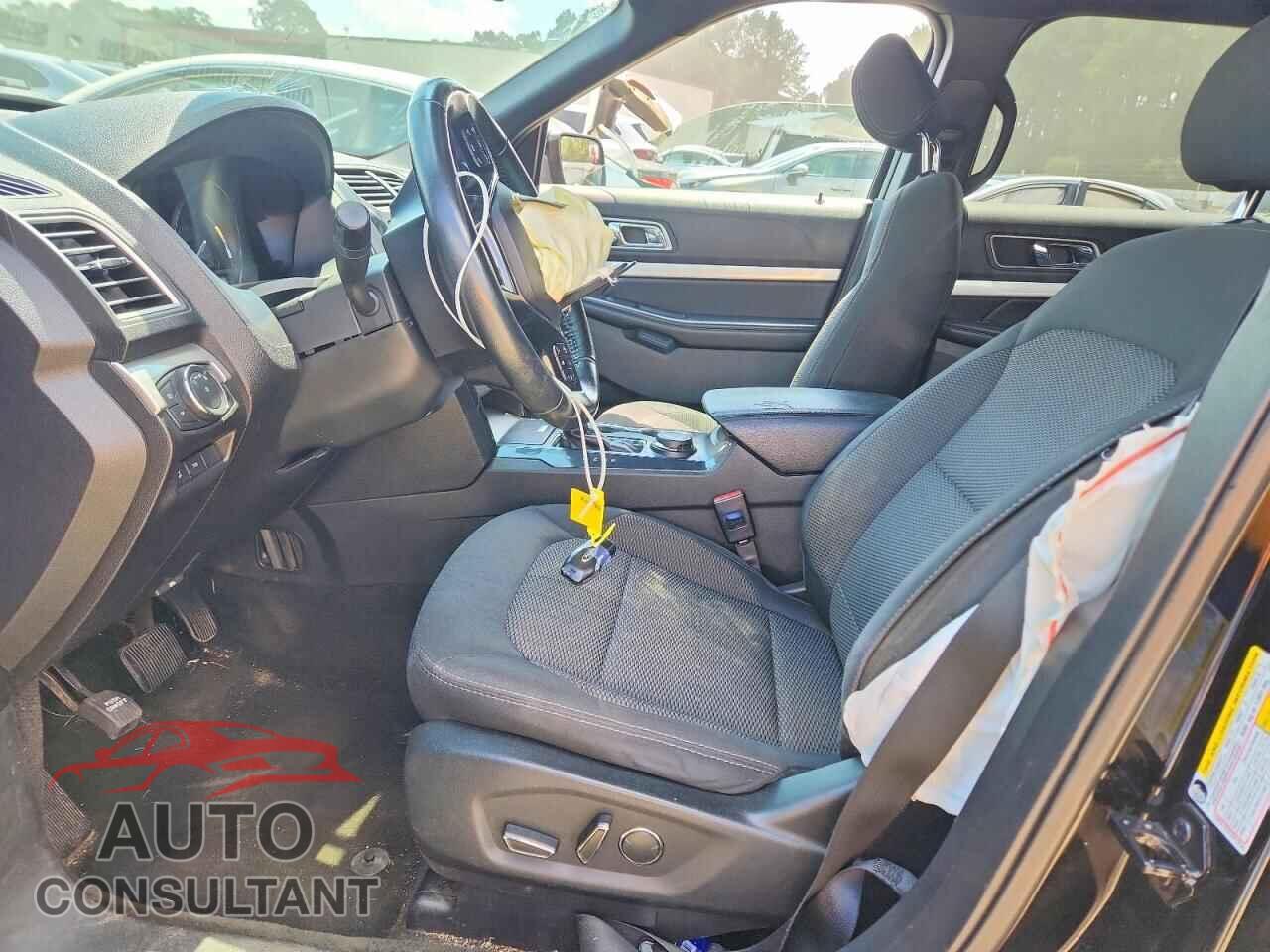 FORD EXPLORER 2017 - 1FM5K8D88HGD34239