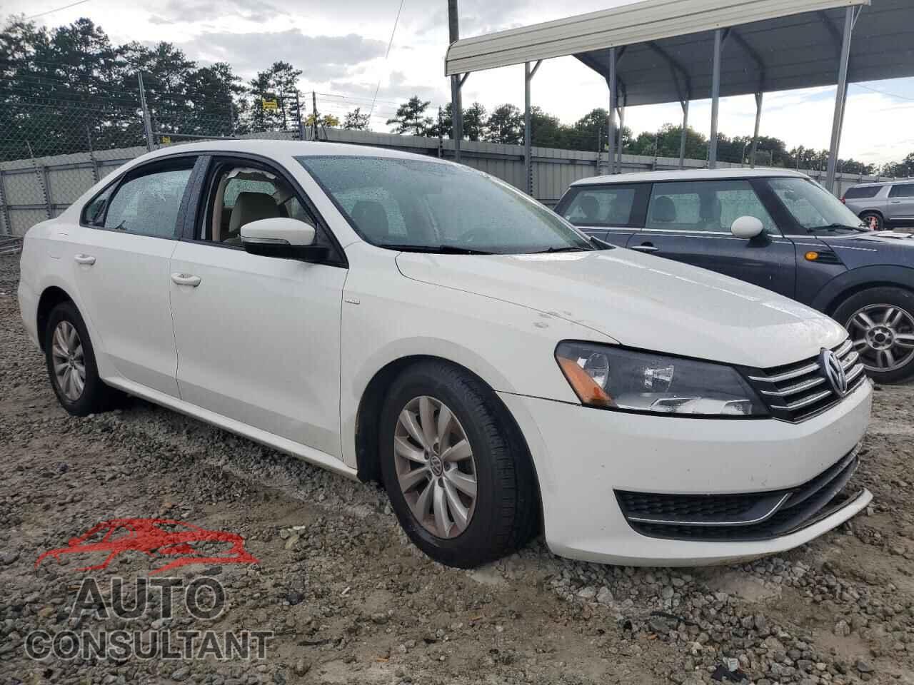 VOLKSWAGEN PASSAT 2013 - 1VWAH7A38DC144640