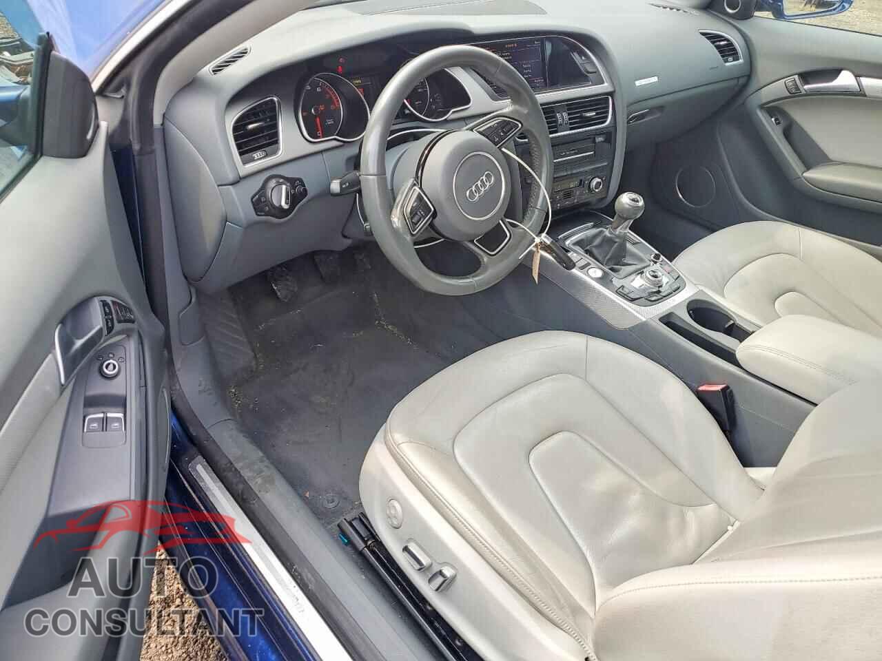 AUDI A5 2014 - WAURFAFR0EA014402
