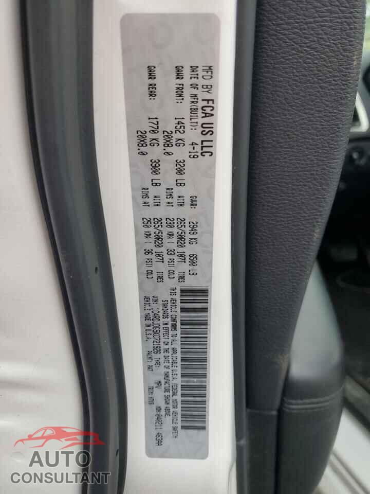 DODGE DURANGO 2019 - 1C4RDJDG5KC721926