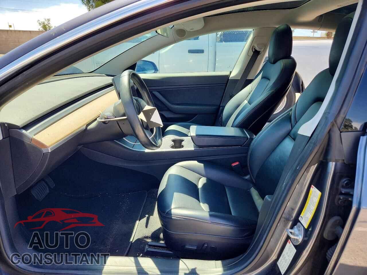 TESLA MODEL 3 2018 - 5YJ3E1EA0JF016398
