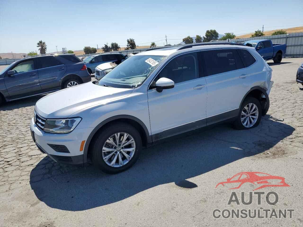 VOLKSWAGEN TIGUAN 2018 - 3VV2B7AX9JM115414