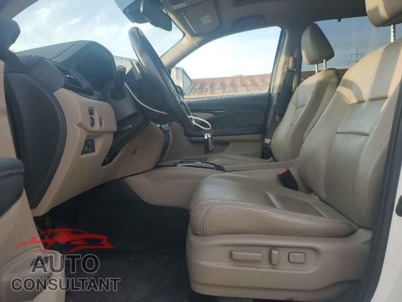 HONDA PILOT 2016 - 5FNYF6H94GB006306