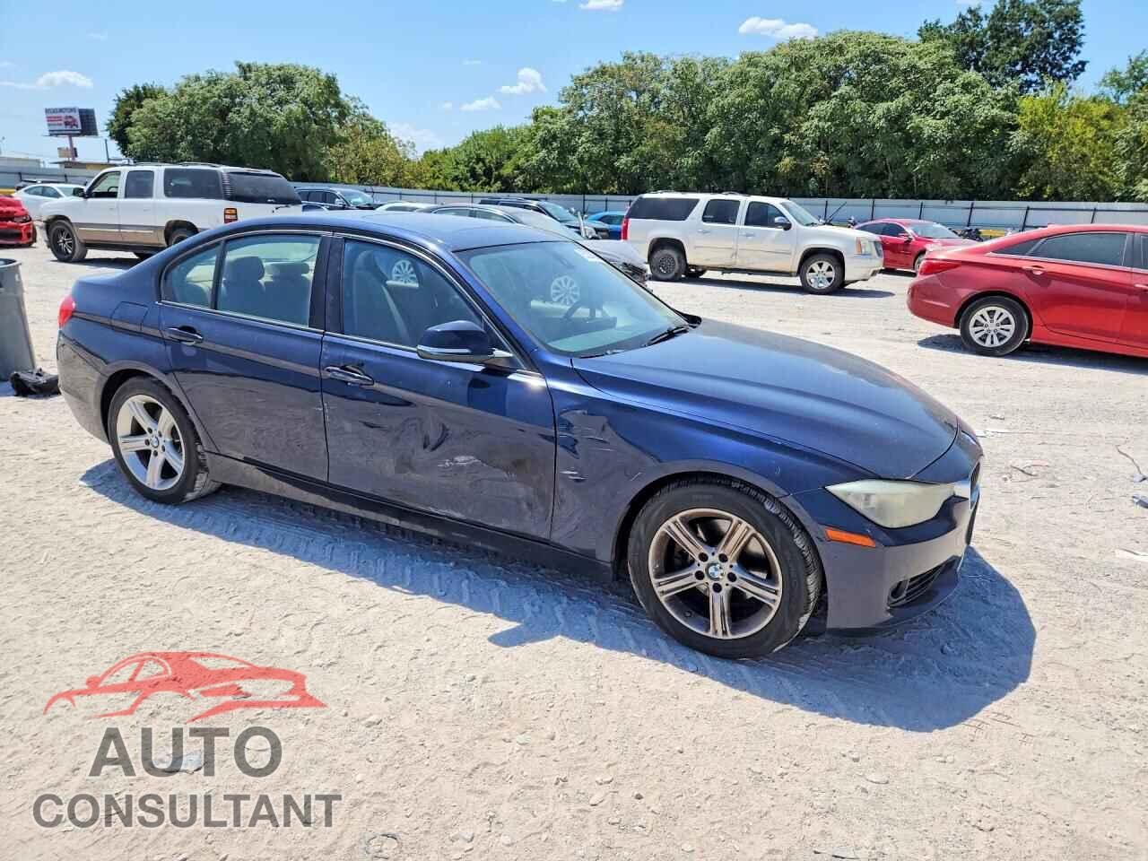 BMW 3 SERIES 2013 - WBA3C1C52DF436737