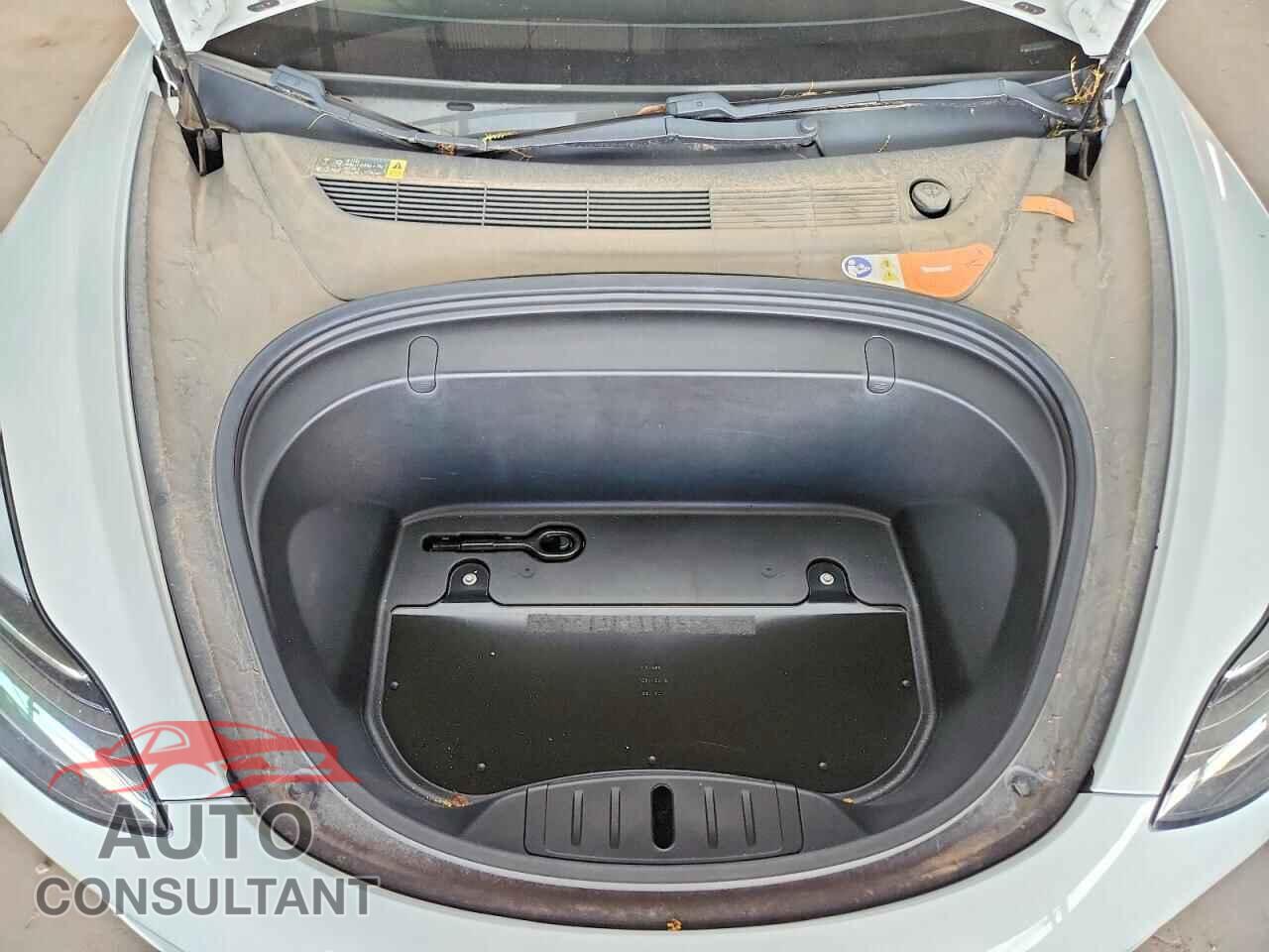 TESLA MODEL 3 2018 - 5YJ3E1EA0JF011220