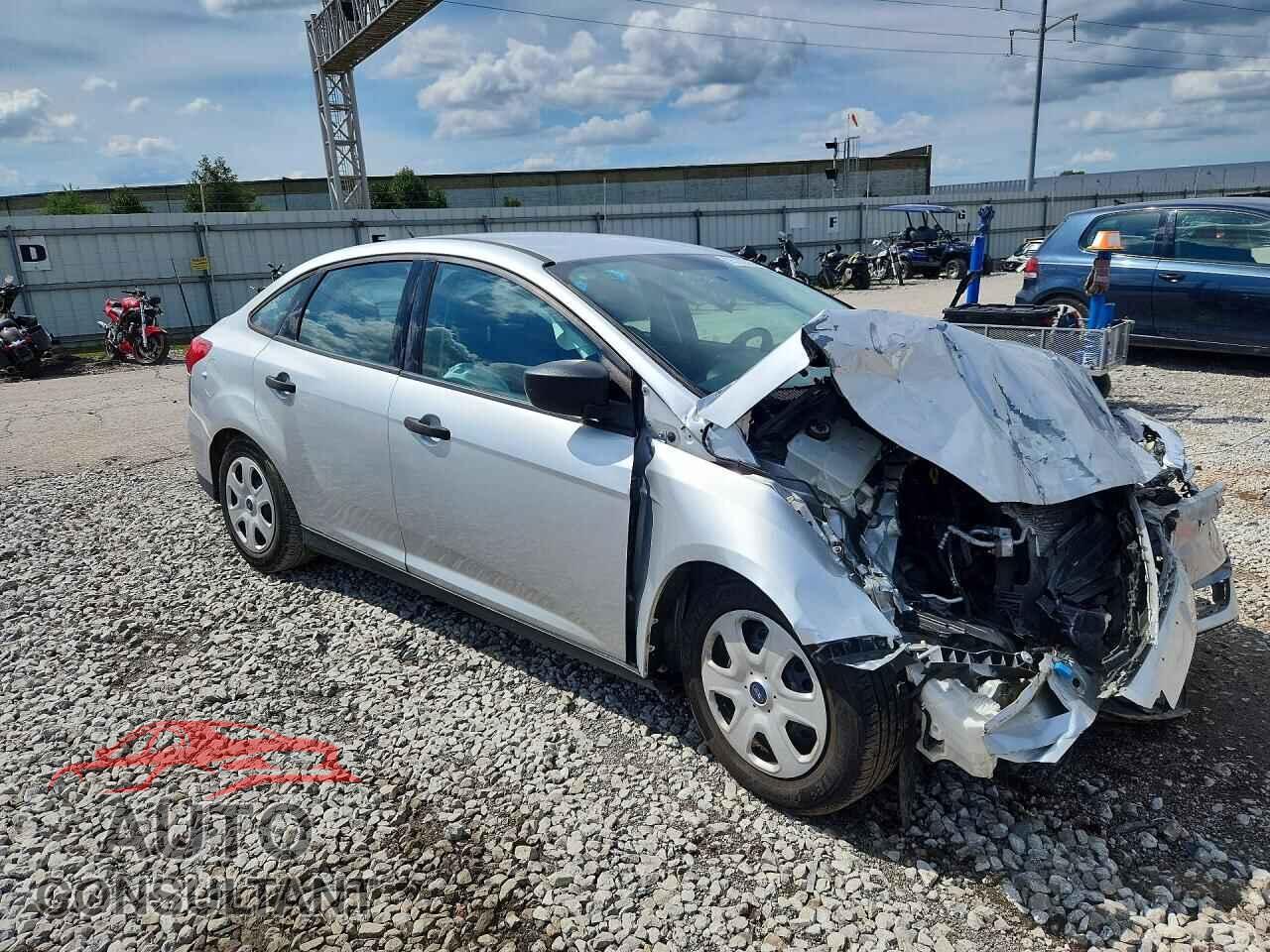 FORD FOCUS 2016 - 1FADP3E27GL211722