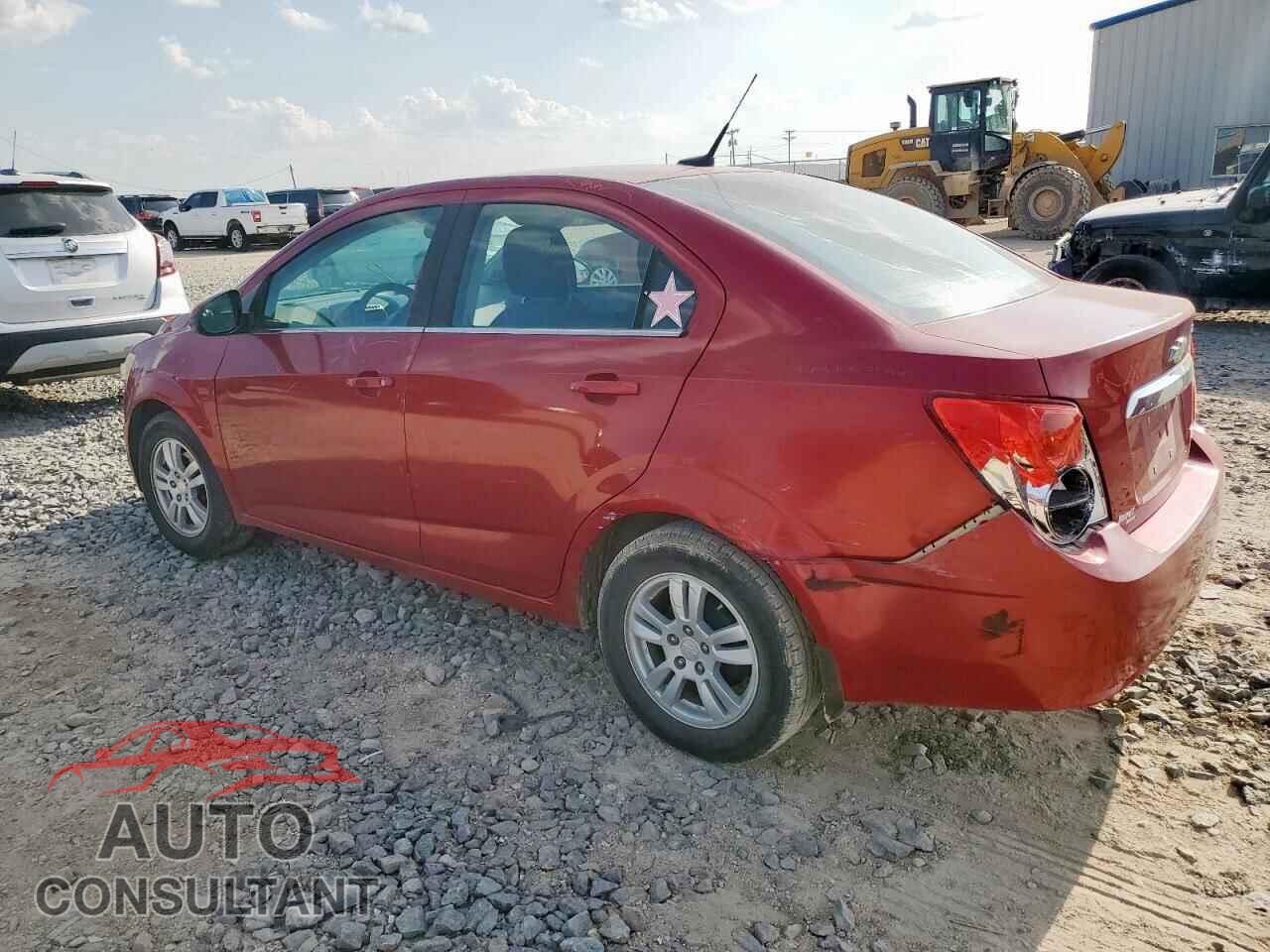CHEVROLET SONIC 2013 - 1G1JC5SH1D4100742