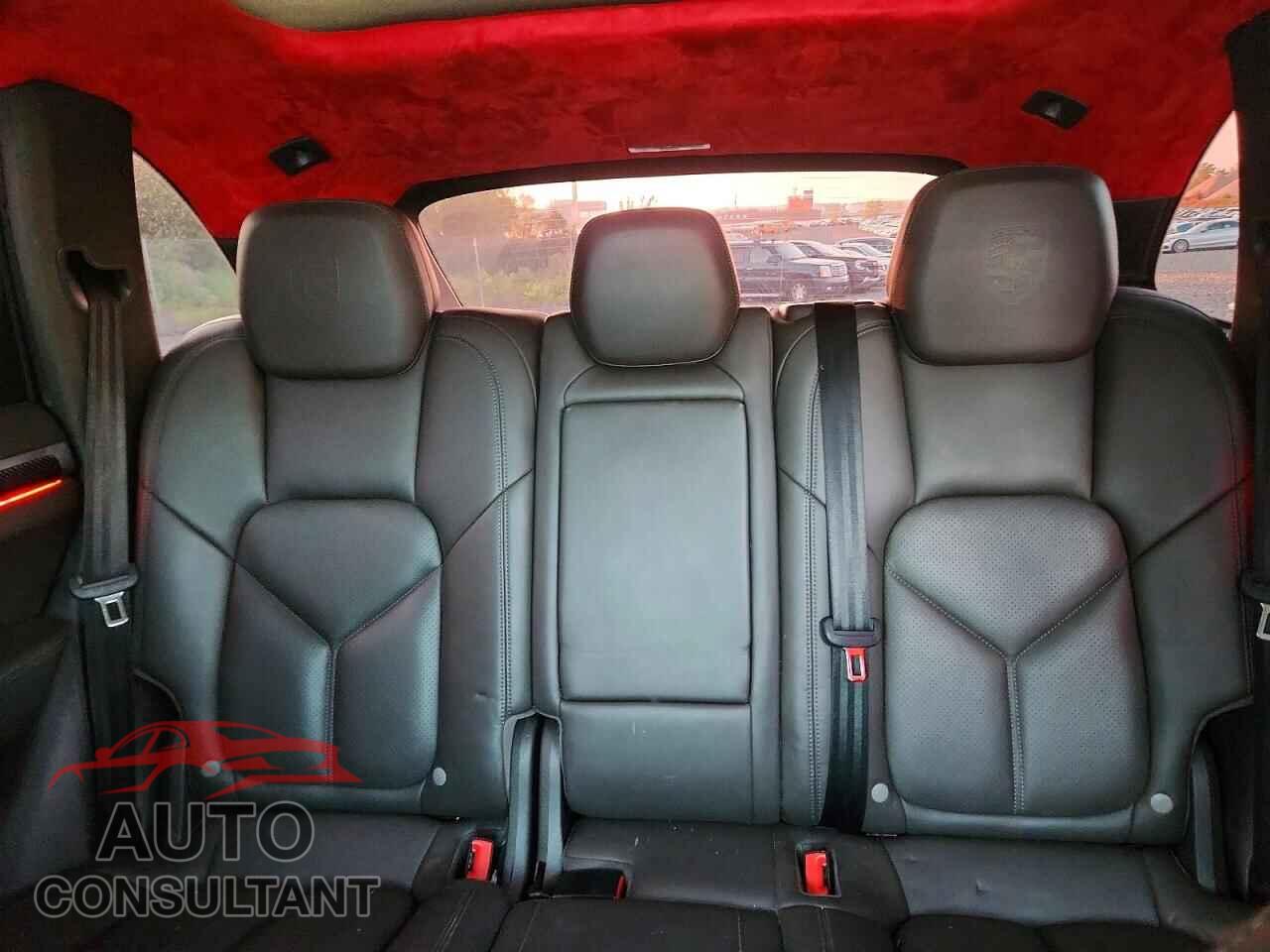 PORSCHE CAYENNE 2017 - WP1AE2A25HLA71480