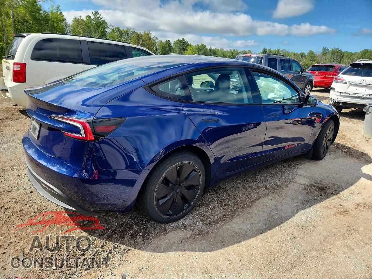 TESLA MODEL 3 2024 - LRW3E7FA1RC276977