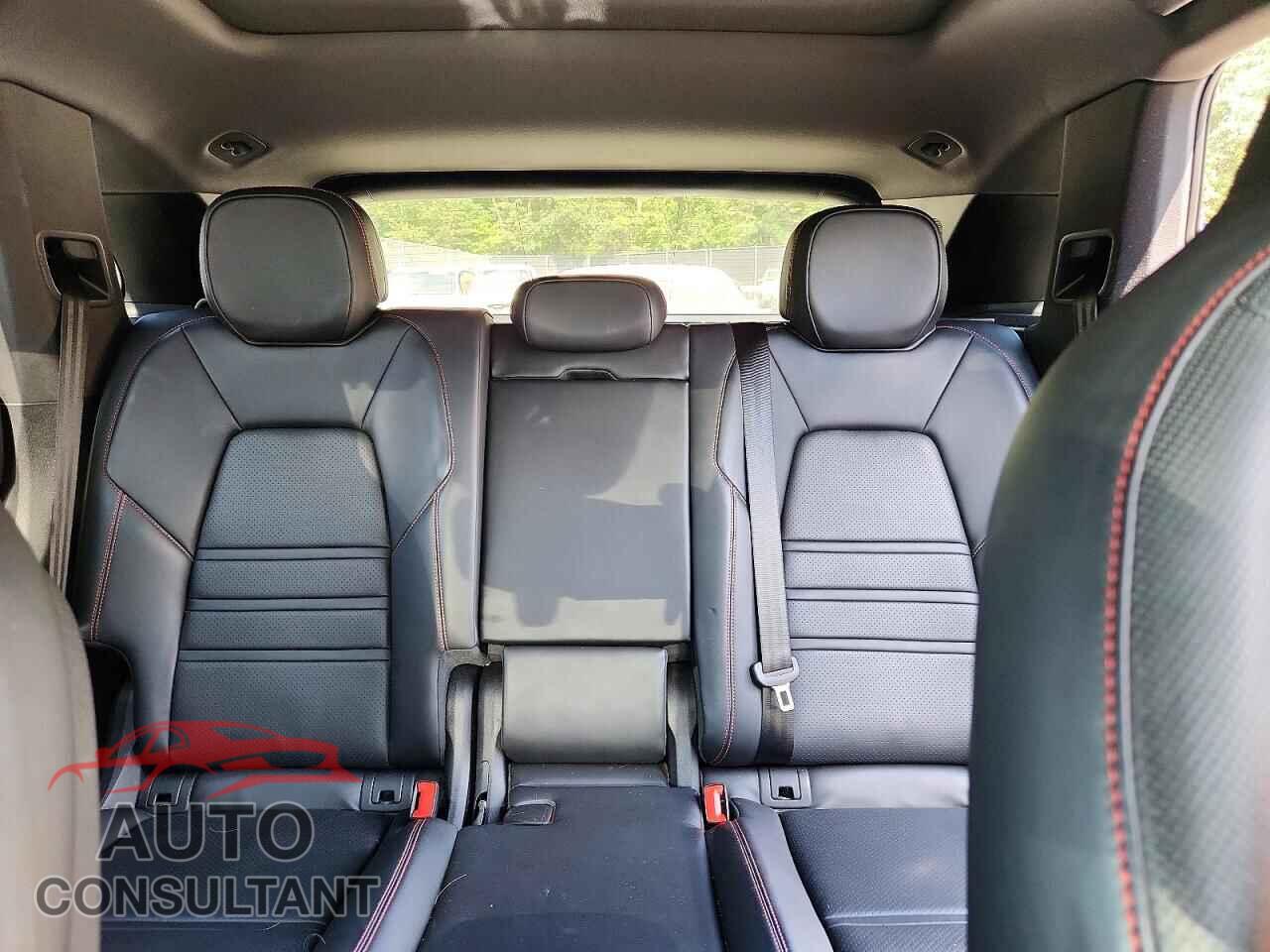 PORSCHE CAYENNE 2019 - WP1AA2AY2KDA17149