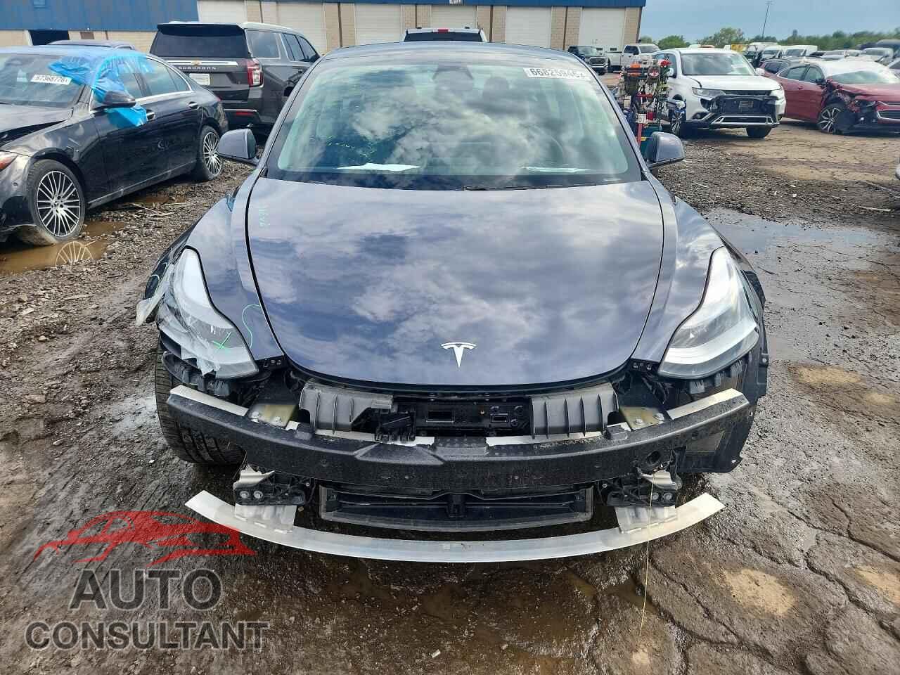 TESLA MODEL 3 2021 - 5YJ3E1EB5MF990391