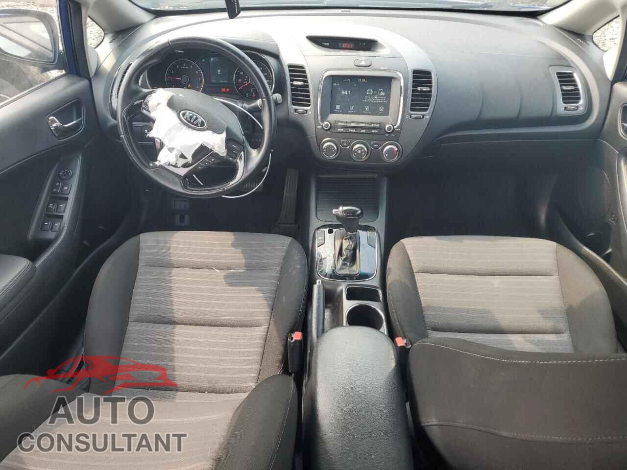 KIA FORTE 2017 - 3KPFL4A74HE060175