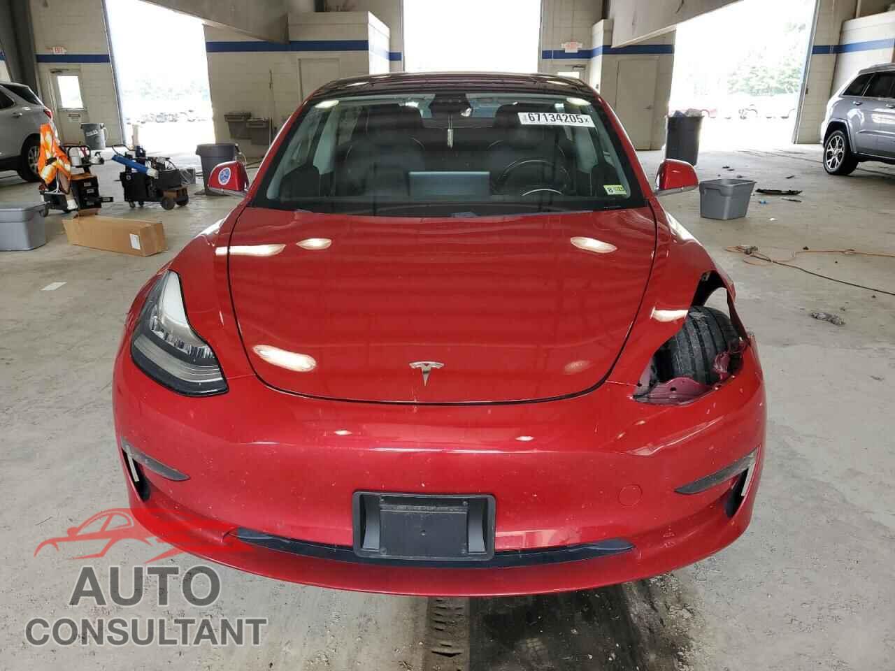 TESLA MODEL 3 2018 - 5YJ3E1EA7JF041220