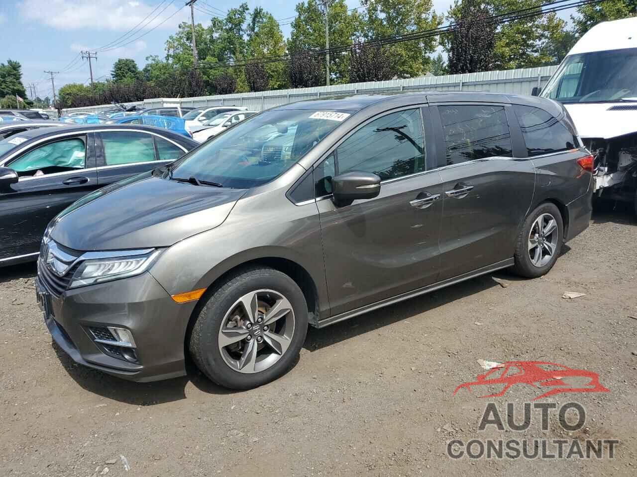 HONDA ODYSSEY 2018 - 5FNRL6H86JB017402