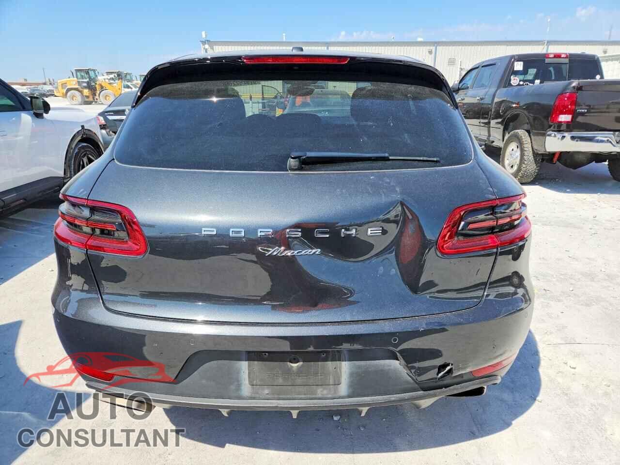 PORSCHE MACAN 2018 - WP1AA2A56JLB14221