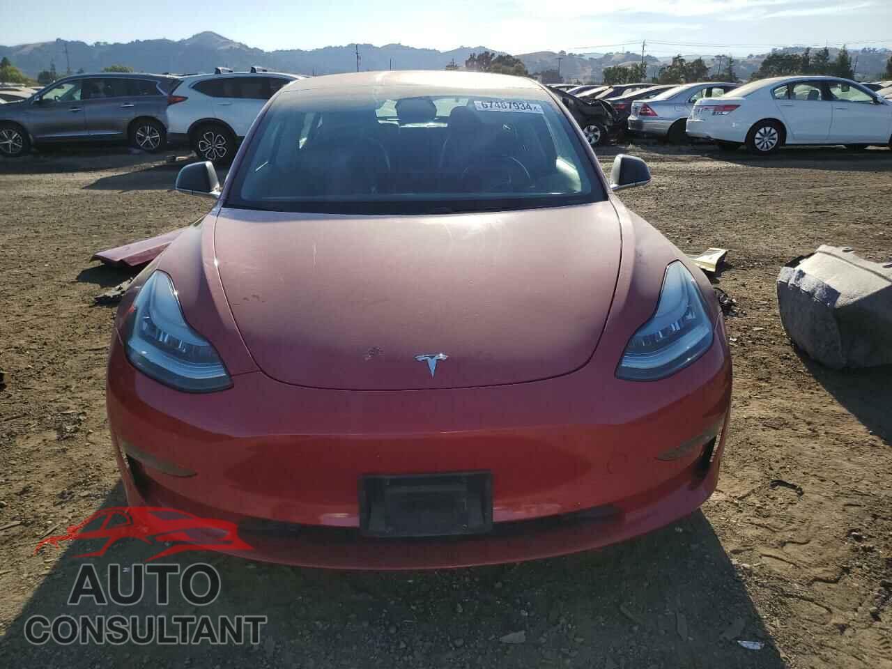 TESLA MODEL 3 2018 - 5YJ3E1EA9JF031739