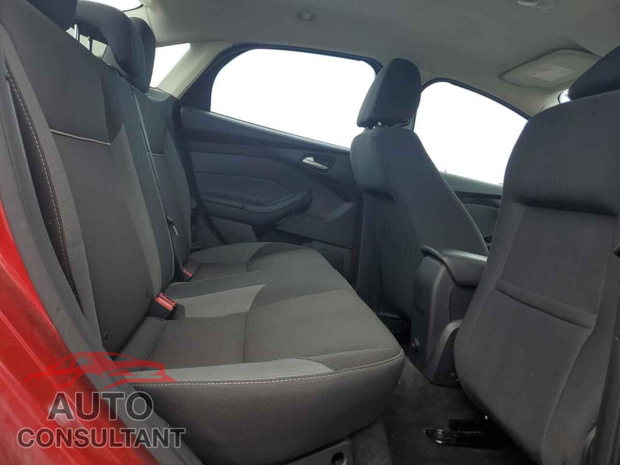 FORD FOCUS 2012 - 1FAHP3F2XCL414100