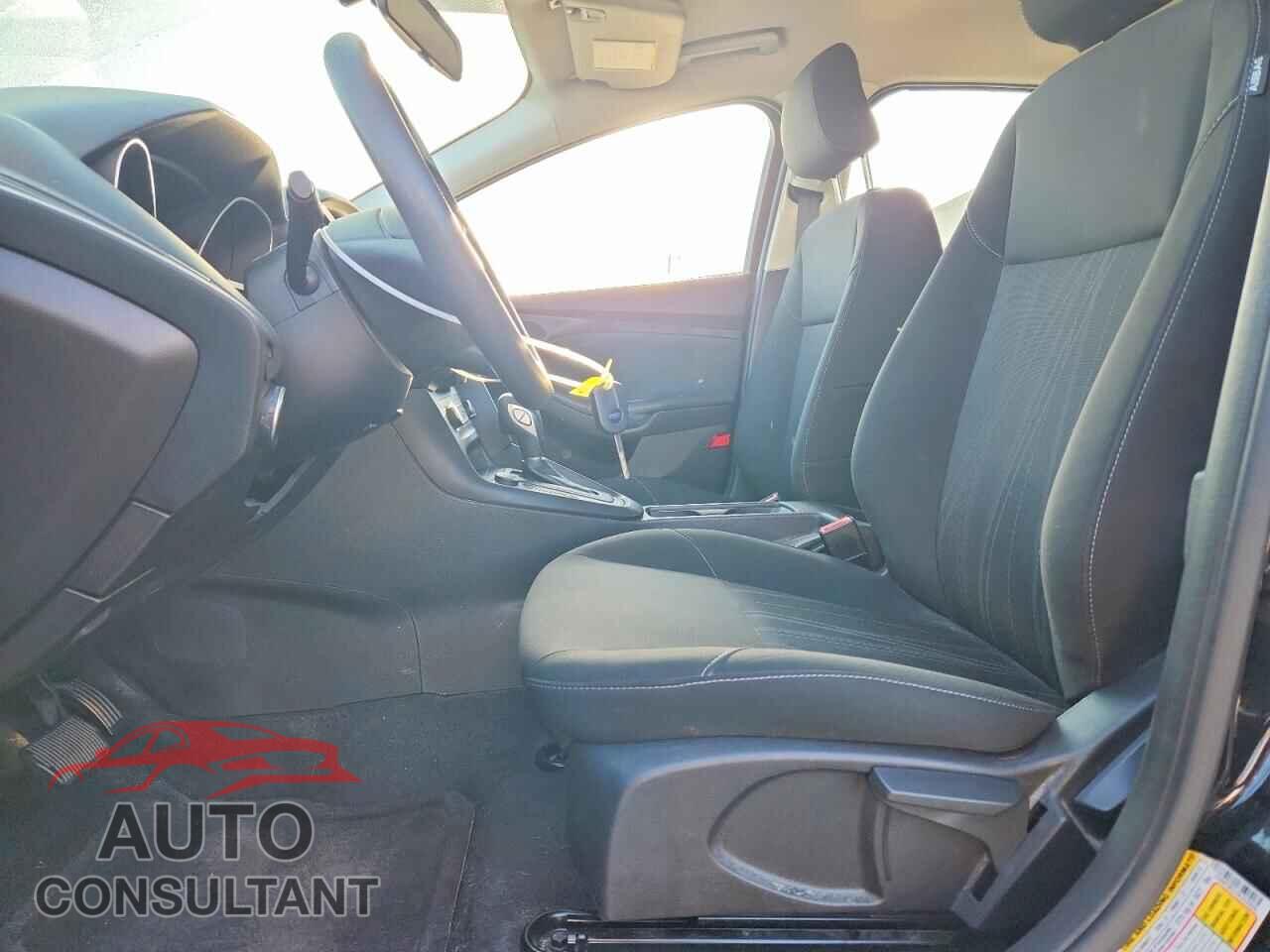 FORD FOCUS 2017 - 1FADP3E21HL252025