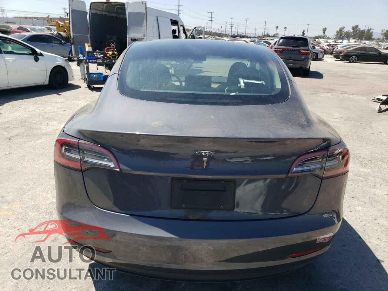 TESLA MODEL 3 2023 - 5YJ3E1EA8PF647537