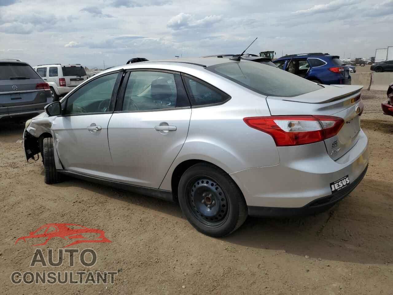 FORD FOCUS 2012 - 1FAHP3F27CL267606