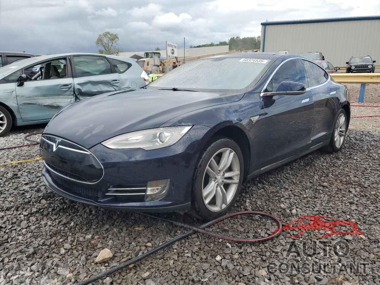 TESLA MODEL S 2013 - 5YJSA1AG9DFP08343