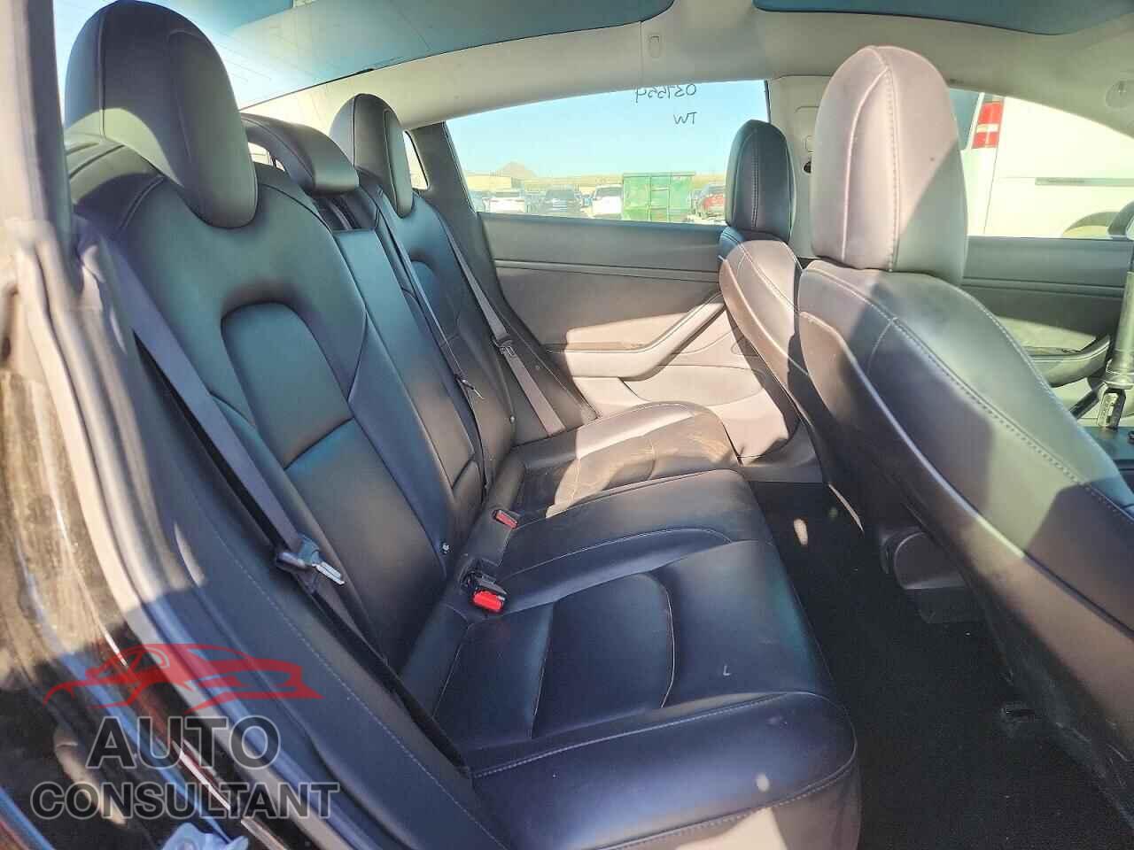 TESLA MODEL 3 2018 - 5YJ3E1EA5JF037554