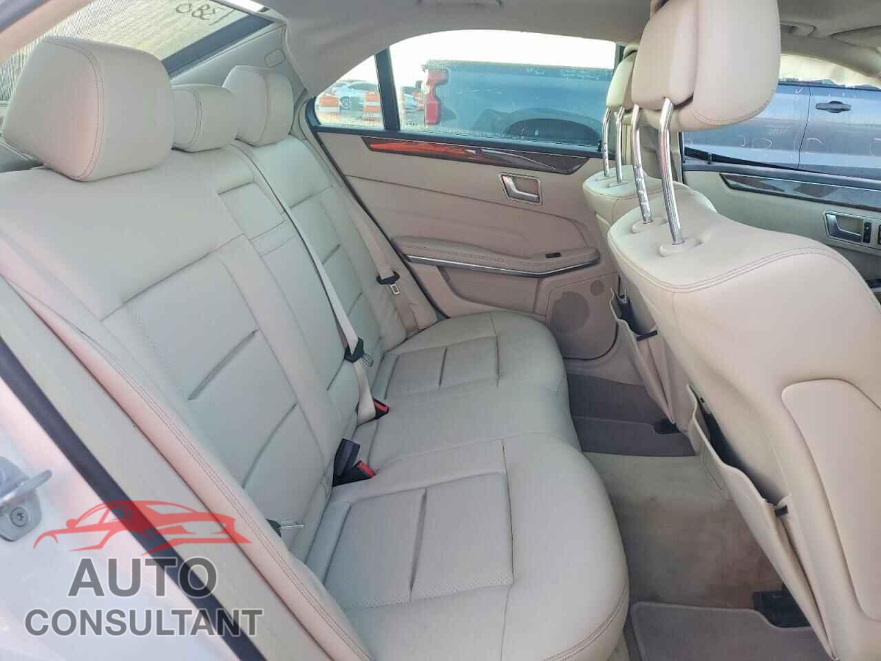 MERCEDES-BENZ E-CLASS 2014 - WDDHF5KB0EA818946
