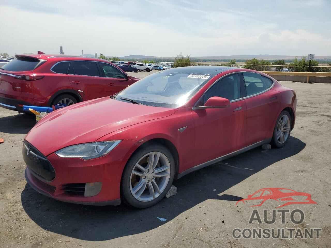 TESLA MODEL S 2013 - 5YJSA1BC0DFP10901
