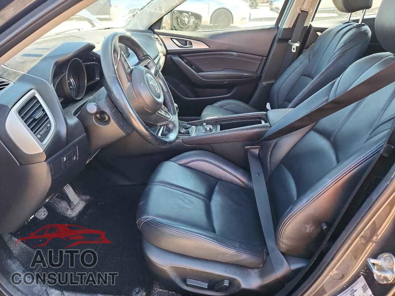 MAZDA 3 2017 - 3MZBN1L34HM155811