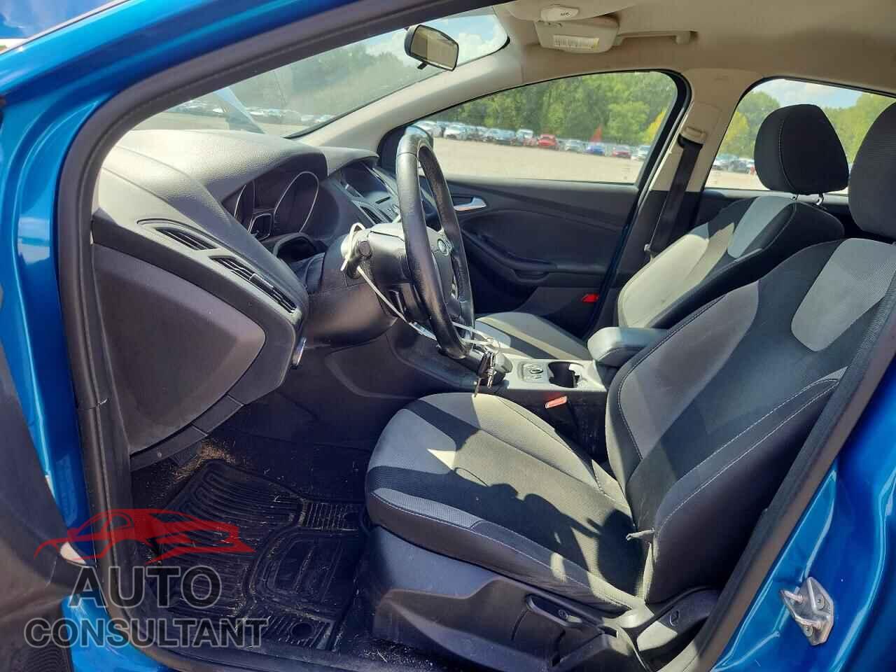 FORD FOCUS 2014 - 1FADP3F23EL270570