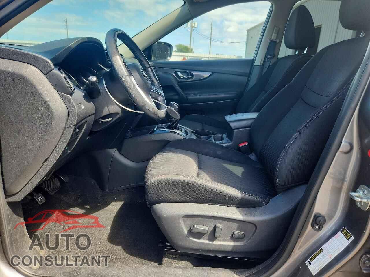 NISSAN ROGUE 2018 - KNMAT2MT1JP517201
