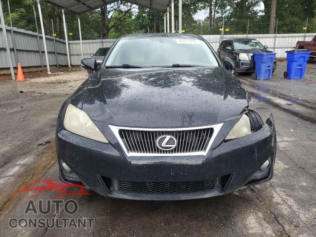 LEXUS IS 2011 - JTHCF5C25B5051682