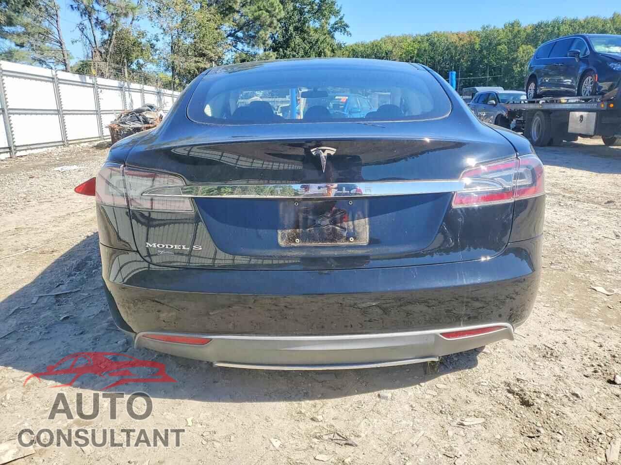 TESLA MODEL S 2013 - 5YJSA1CG9DFP06802