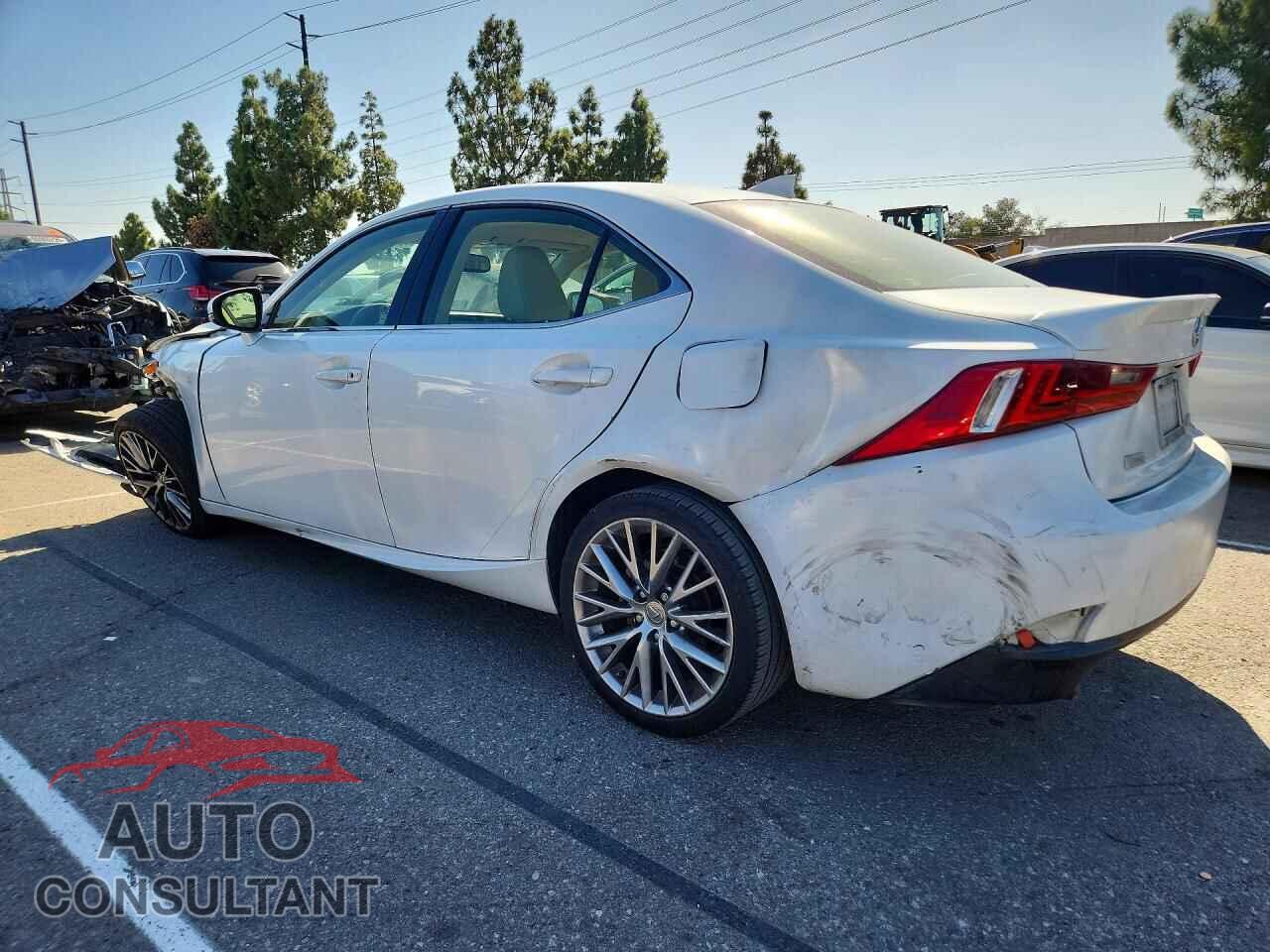 LEXUS IS 2015 - JTHBF1D2XF5056594