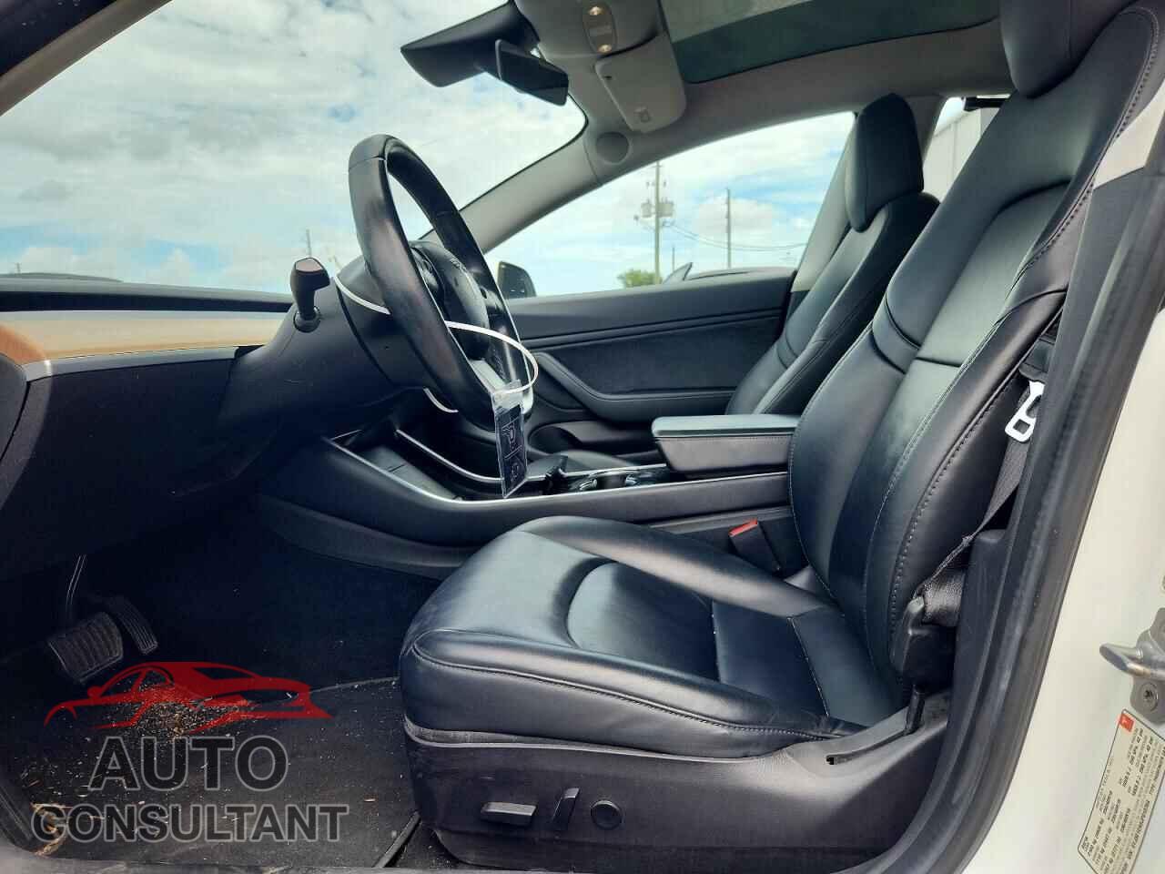 TESLA MODEL 3 2018 - 5YJ3E1EA6JF013764