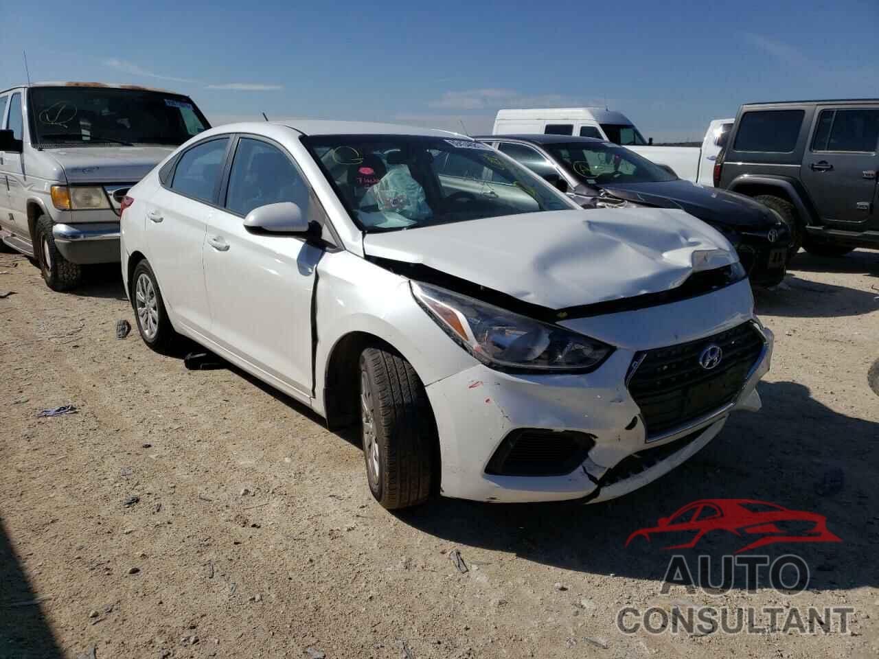 HYUNDAI ACCENT 2018 - 3KPC24A32JE020881