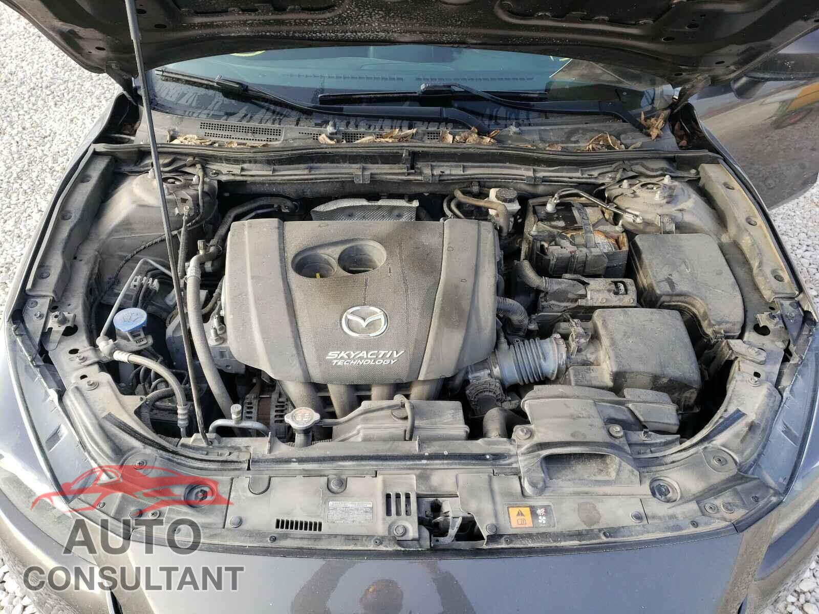MAZDA 3 2017 - 3MZBN1U76HM134850