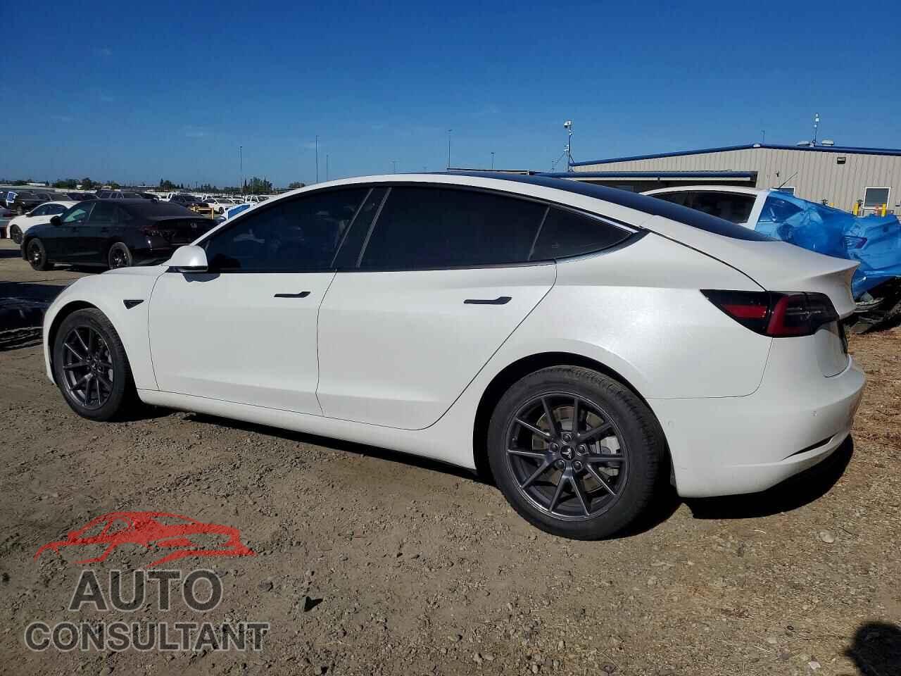 TESLA MODEL 3 2021 - 5YJ3E1EB4MF019432
