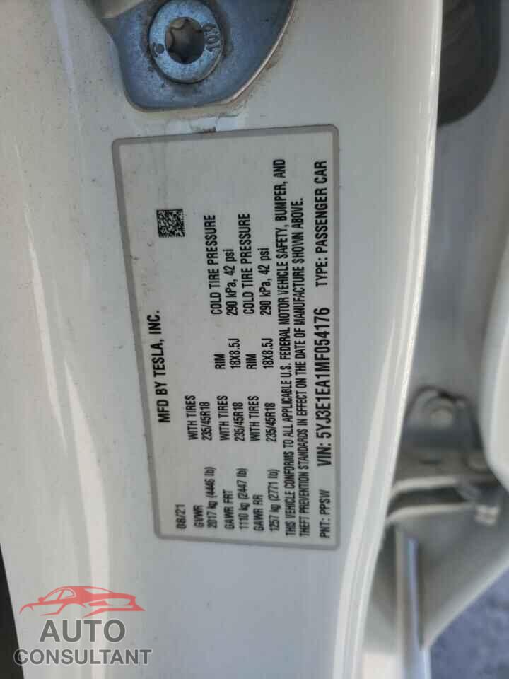 TESLA MODEL 3 2021 - 5YJ3E1EA1MF054176