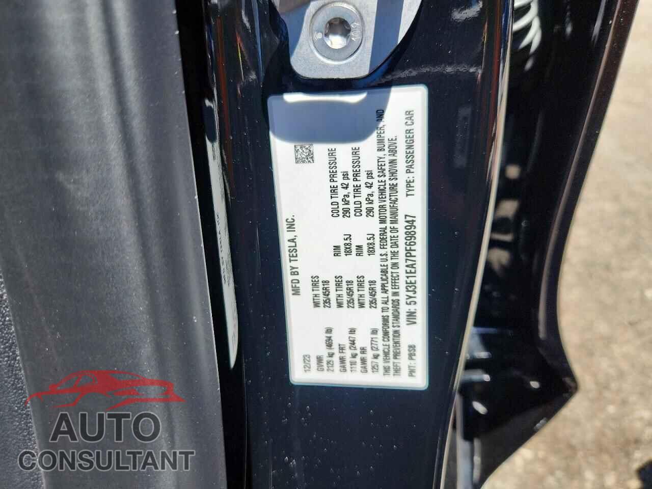 TESLA MODEL 3 2023 - 5YJ3E1EA7PF698947